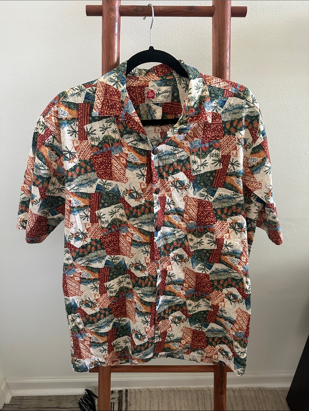 Vintage Hawaiian shirt